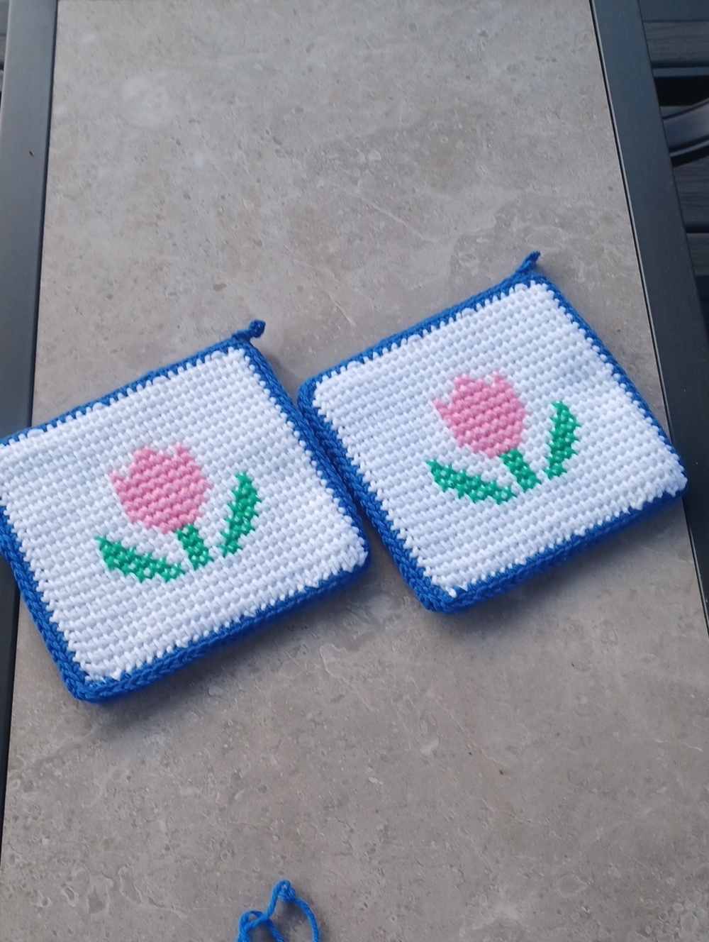 2 NEW CROCHETED POT HOLDERS/HOT PADS